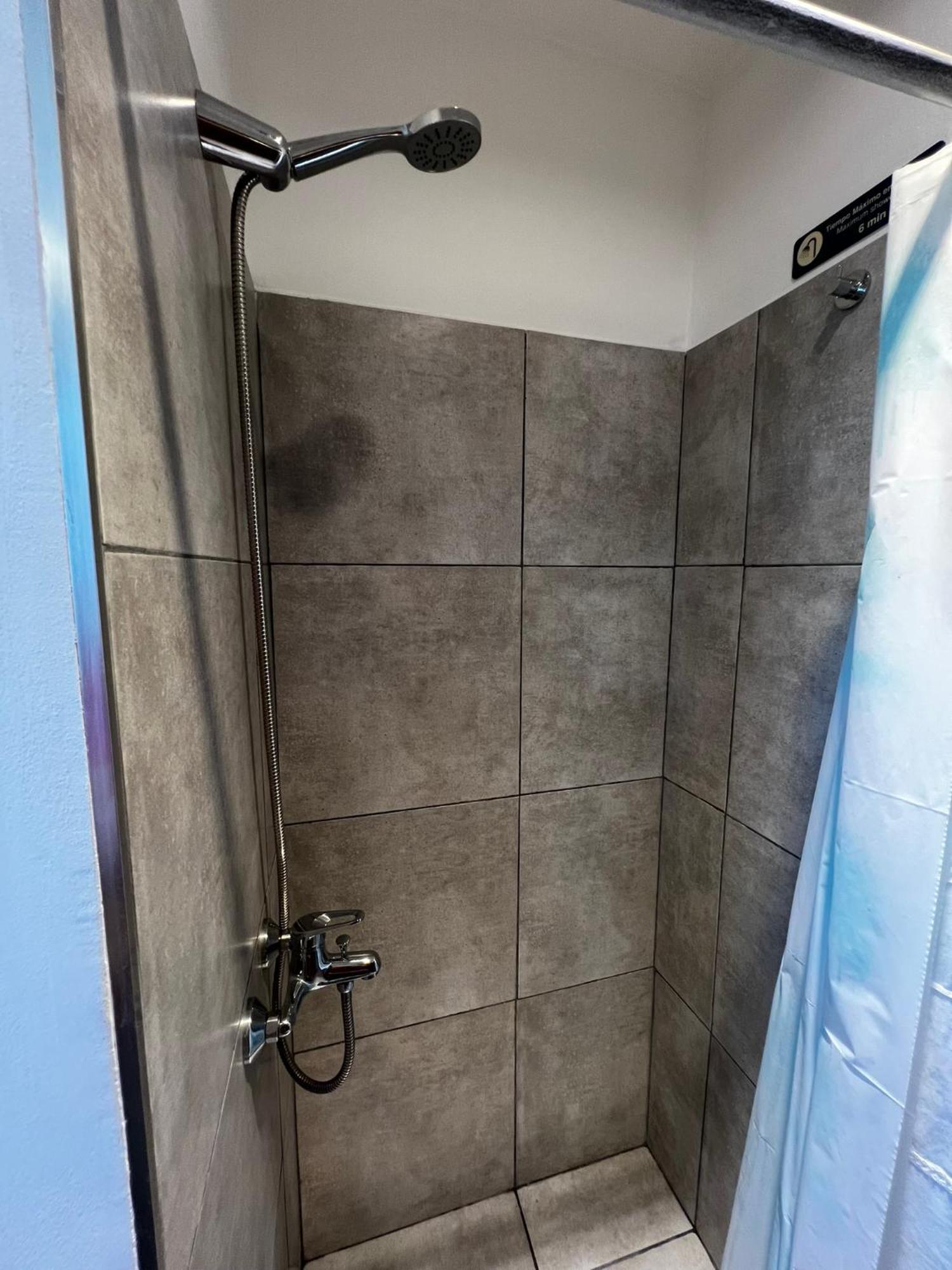 Travesia Sur Hostel El Bolsón Dış mekan fotoğraf
