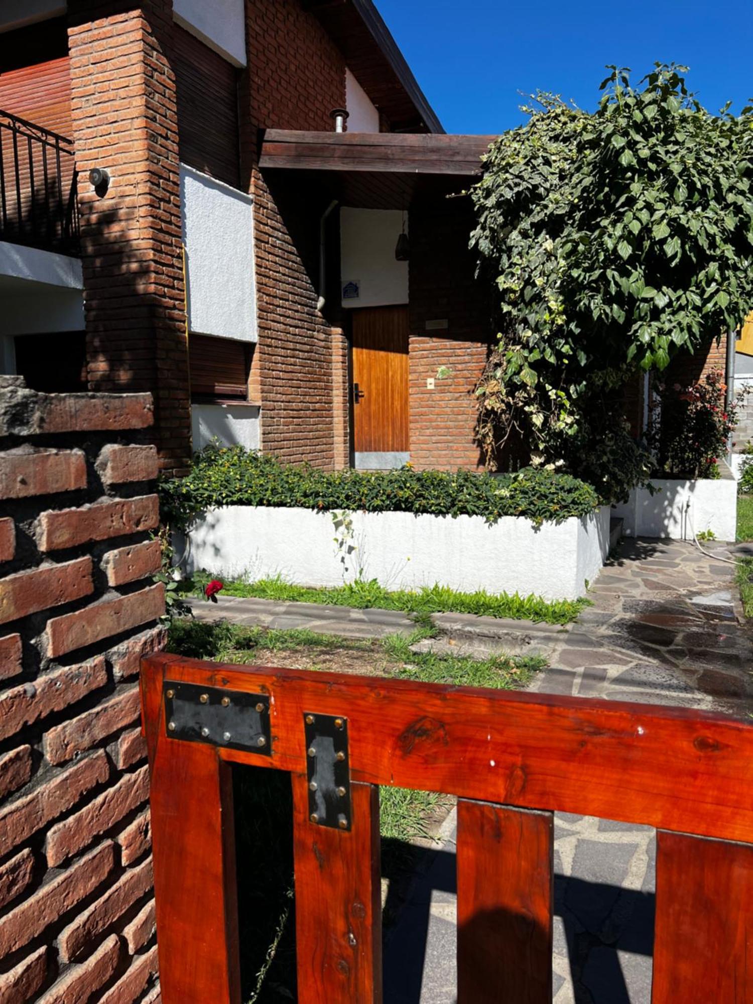 Travesia Sur Hostel El Bolsón Dış mekan fotoğraf
